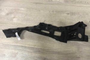 Изображение товара 124760 - 00124760 kronshtejn zadnego bampera Toyota Corolla Verso