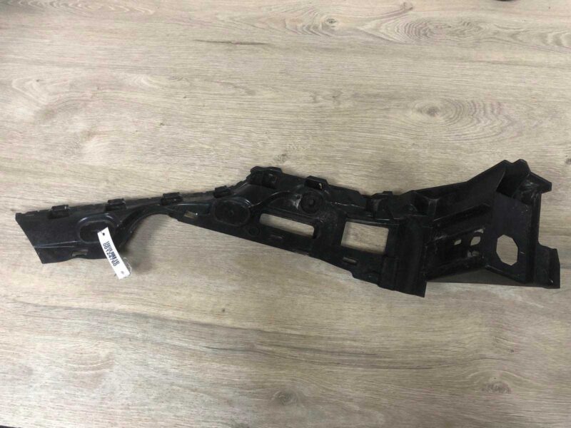 Изображение товара 124760 - 00124760 kronshtejn zadnego bampera Toyota Corolla Verso