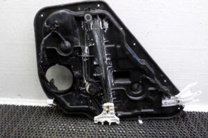 Изображение товара 125208 - 00125208 steklopodemnik zadnij pravyj Pontiac TransSport