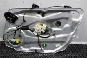 Изображение товара 127496 - 00127496 steklopodemnik perednij pravyj Ford Transit