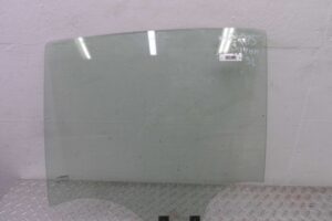 Изображение товара 127818 - 00127818 steklo dveri zadnej levoj 