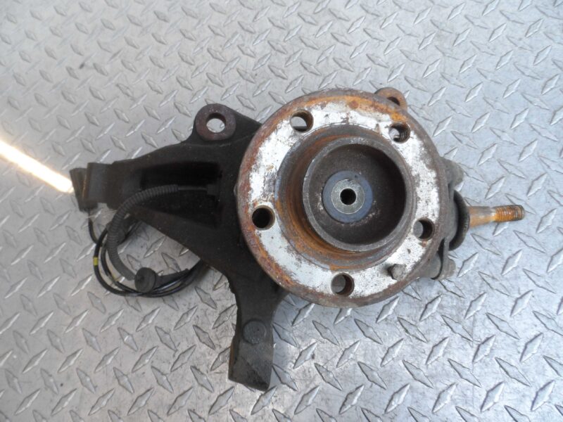 Изображение товара 130256 - 00130256 kulak povorotnyj pravyj Volvo V50