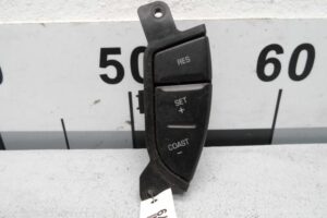 Изображение товара 131379 - 00131379 knopka salona Toyota Yaris