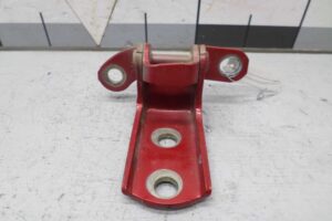 Изображение товара 131632 - 00131632 petlya dveri zadnyaya Subaru Legacy