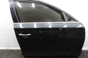 Изображение товара 132378 - 00132378 dver perednyaya pravaya 