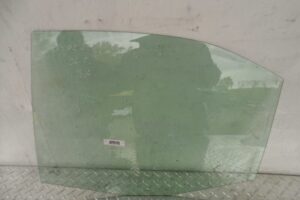 Изображение товара 135738 - 00135738 steklo dveri zadnej levoj 
