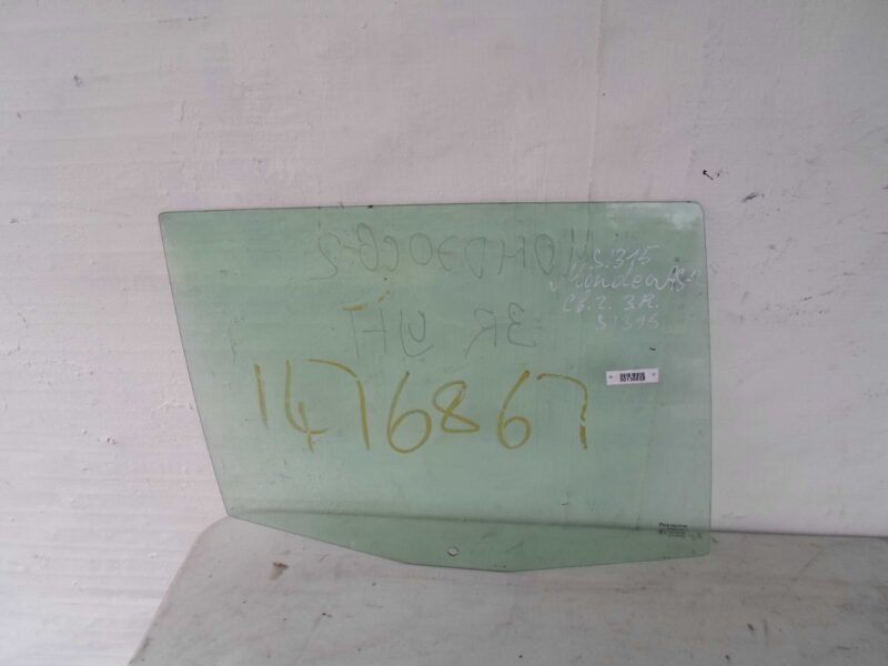 Изображение товара 136858 - 00136858 steklo dveri zadnej pravoj