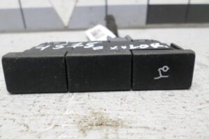 Изображение товара 139027 - 00139027 knopka salona Skoda Yeti