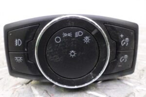 Изображение товара 143687 - 00143687 knopka salona Skoda Yeti