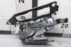 Изображение товара 144589 - 00144589 petlya kapota levaya Honda Ridgeline 1
