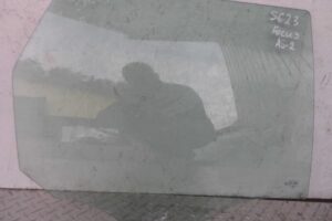 Изображение товара 145936 - 00145936 steklo dveri zadnej pravoj Dodge Nitro