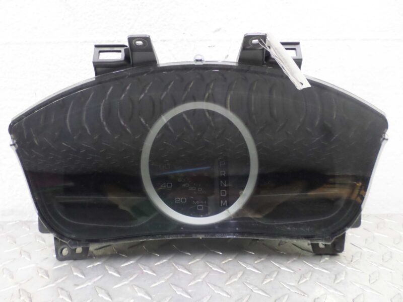 Изображение товара 148907 - 00148907 schitok priborov Skoda Yeti