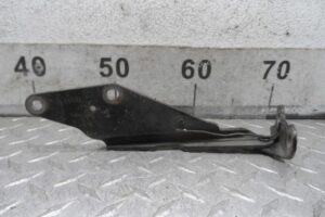 Изображение товара 240185 - 00240185 petlya kapota pravaya Ford Kuga