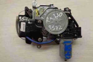 Изображение товара 11762 - 00011762 zamok bagazhnika BMW X1