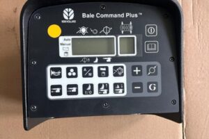 Пульт управления Bale Command Plus™ New Holland (монитор пресс-подборщика)